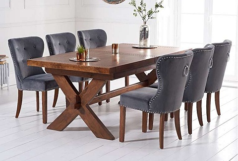 Link to the Oak Furniture Superstore website