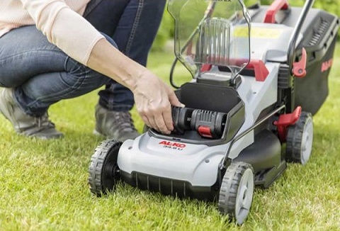 Link to the Just Lawnmowers website