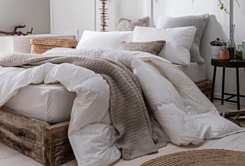 Link to the The Fine Bedding Company website