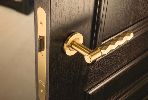 Link to the Door Handle Company website